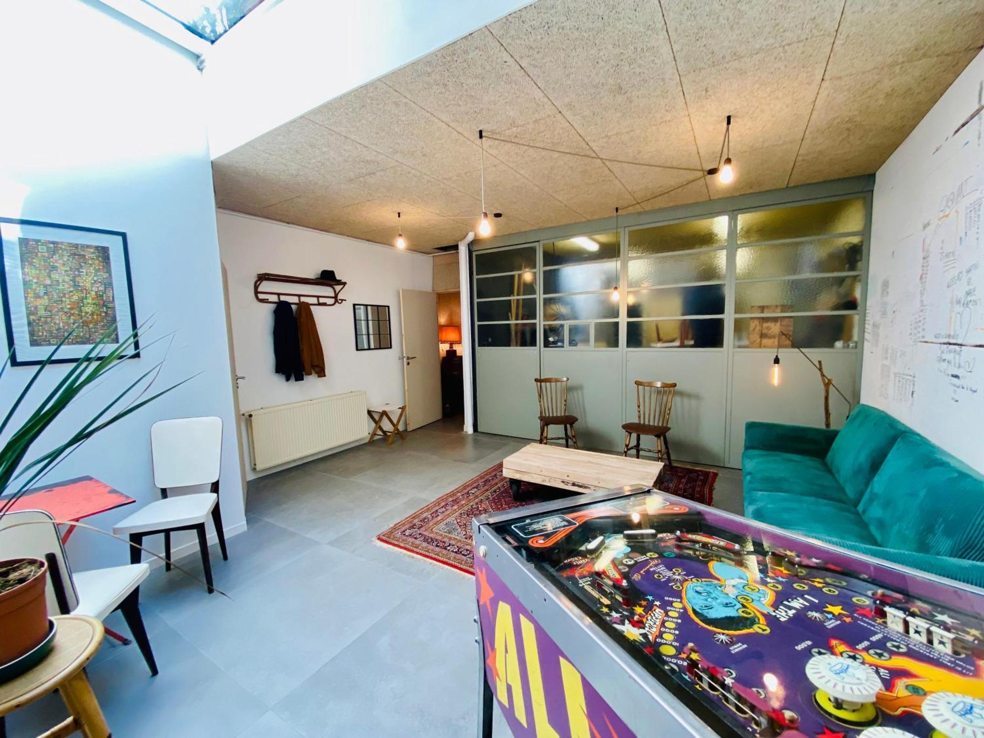 Oasis Urbaine - Spacieux Et Calme Avec Patio Lille Exterior foto